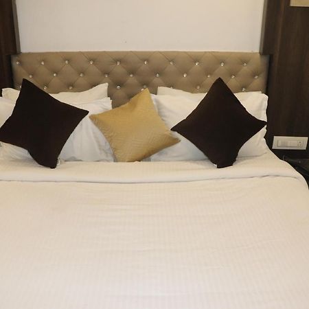 Hotel Park Residency Vijayawāda Екстериор снимка