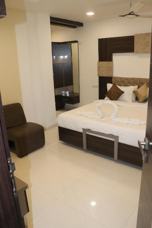 Hotel Park Residency Vijayawāda Екстериор снимка