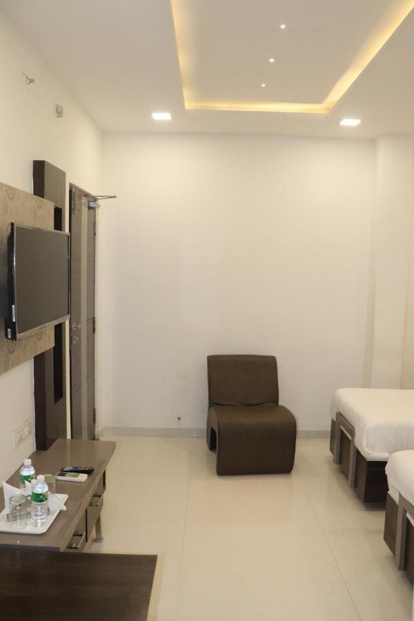 Hotel Park Residency Vijayawāda Екстериор снимка
